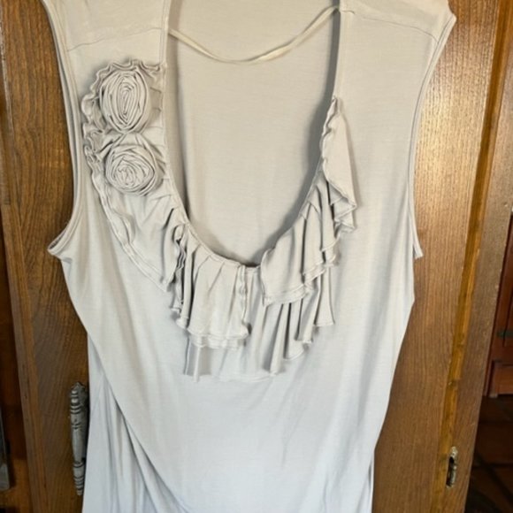 Elie Tahari - Picture 6 of 10